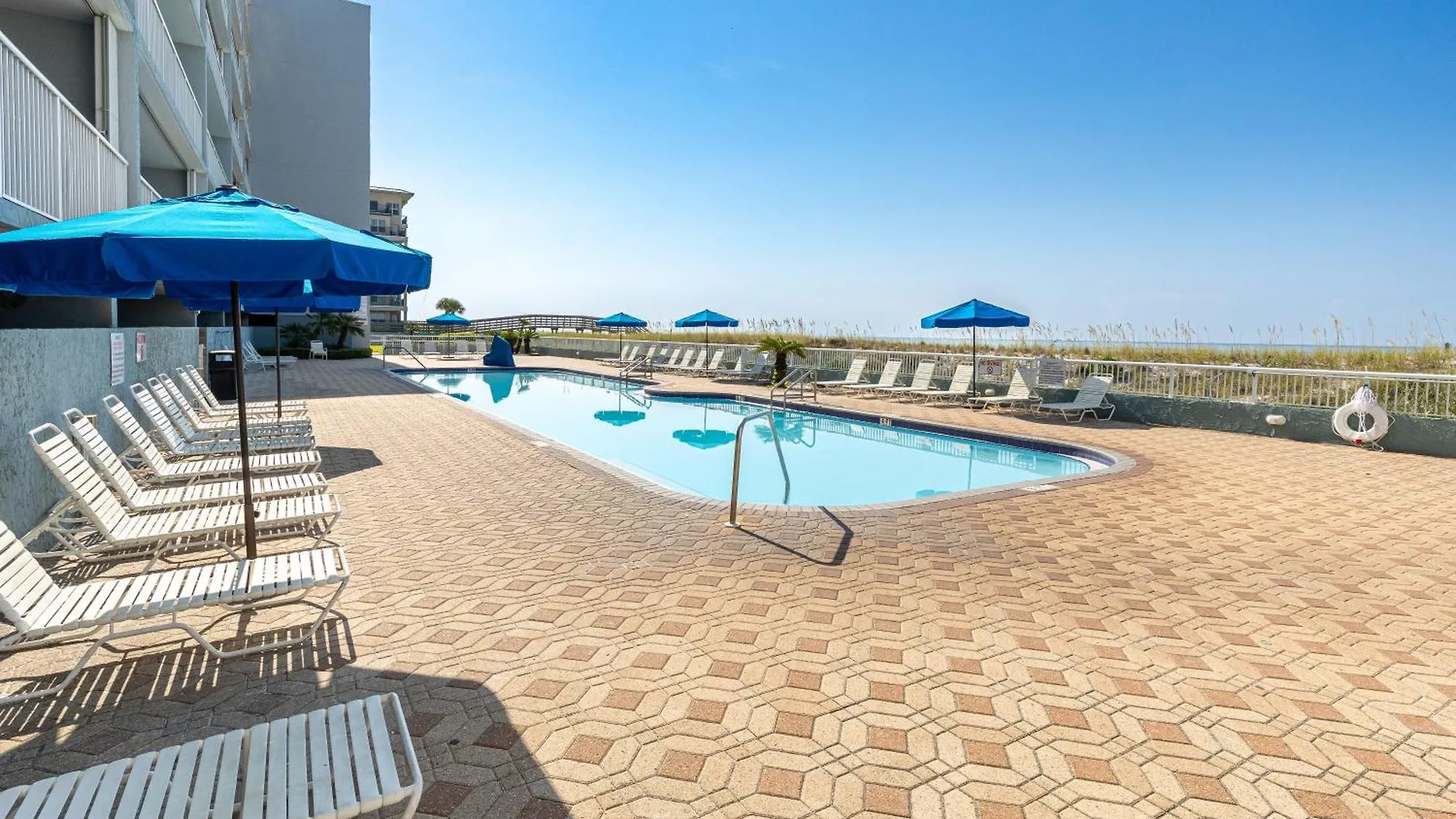 Sandpiper Cove 1053- By Holiday Isle Properties Destin