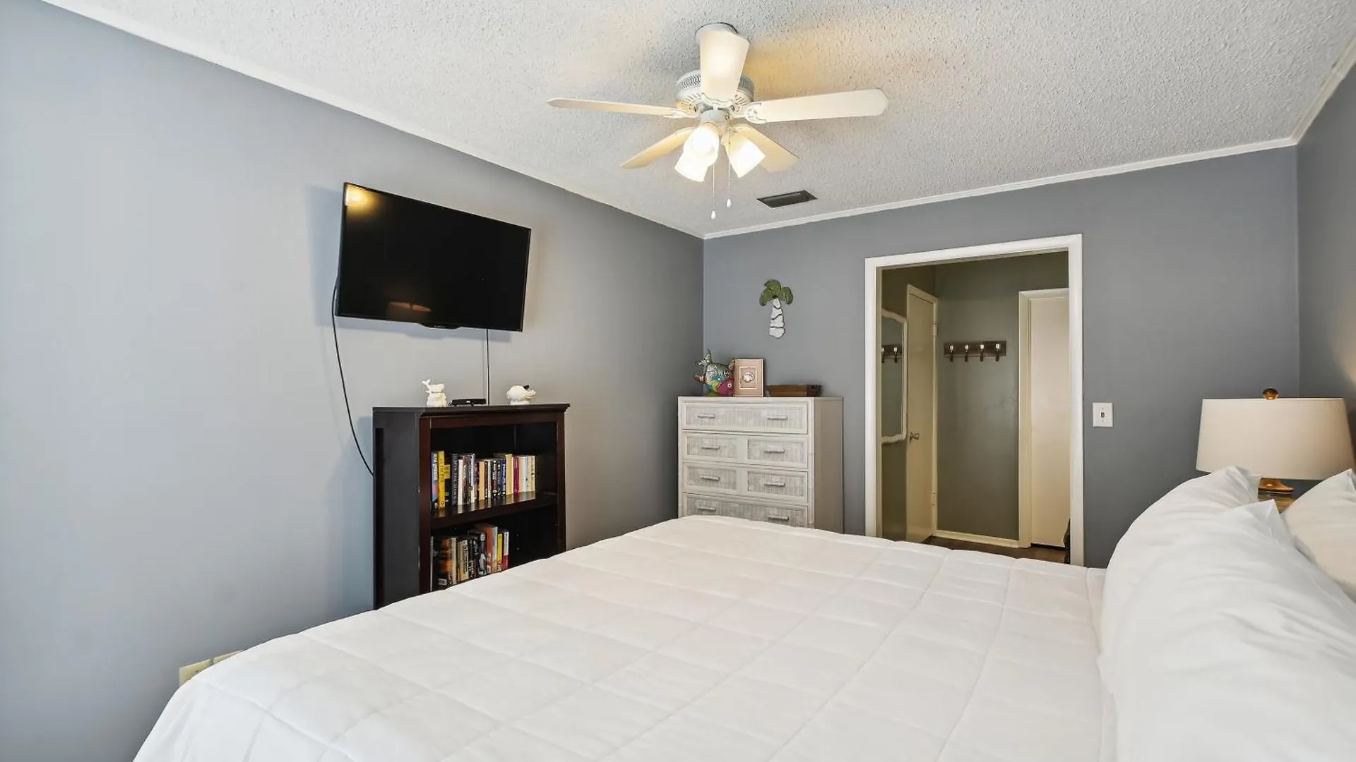 Sandpiper Cove 1053- By Holiday Isle Properties Destin